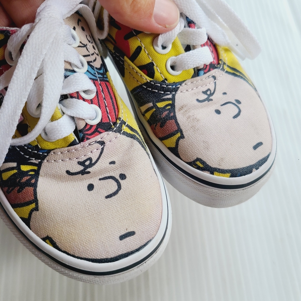 VANS x Peanuts kids Low Top Tie Shoes Sneakers Size 11 Toddler - Picture 3 of 9